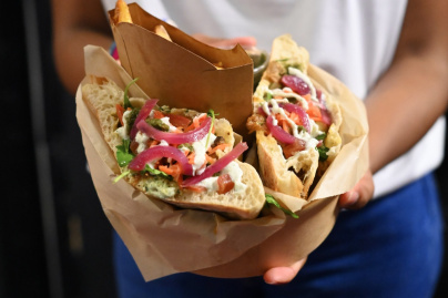 Sandwich de batard, le resto débarque à Paris 