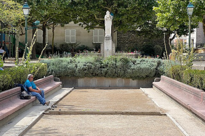 Une fontaine pour garantir la fidélité ? Découvrez l'Histoire de cette superstition à Montmartre