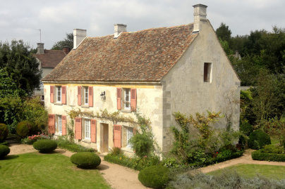 Au cœur d'un ancien presbytère, ce musée francilien dévoile un jardin de curé classé jardin remarquable