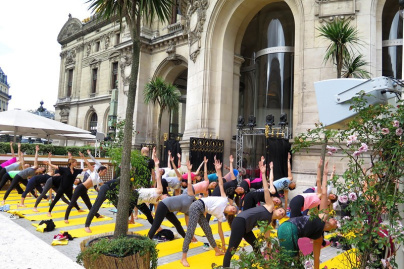 Cours de Yoga sur la terrasse de l’Opéra Garnier