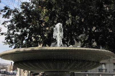 Coronavirus : des traces de virus détectées dans l'eau non potable à Paris