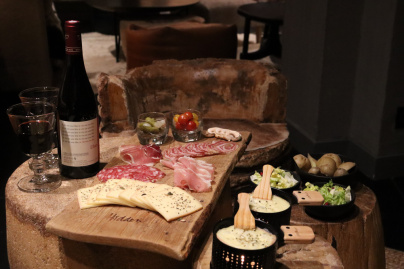 Un week-end raclette dans un chalet de montagne au cœur de Paris