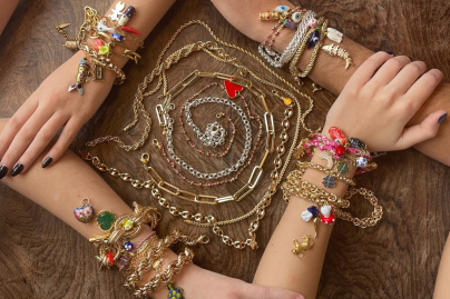 Atelier de création de bijoux personnalisé Kchoush et tea-time au cœur d'un hôtel parisien