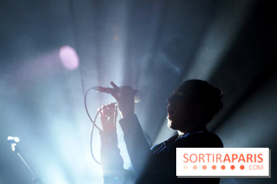 Vök en concert au Point Ephémère à Paris