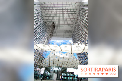 Réouverture du toit de la Grande Arche de La Défense