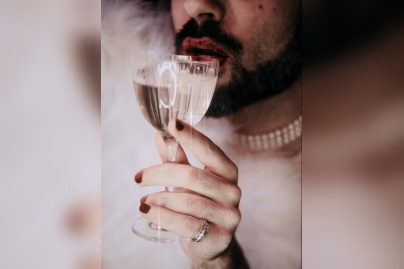 NEW YEAR’S DRAGFEST : la soirée du Nouvel An 100% drag au Speechless Bar