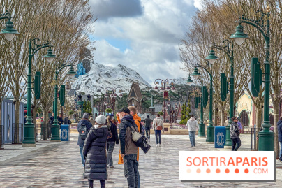 Disneyland Paris : tout savoir sur Adventure Bay, la zone du lac de Disney Adventure World