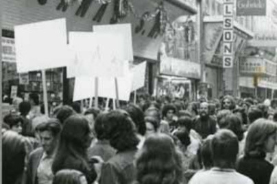  Le Blanc envahit la ville, action urbaine en marge de la 12ème Biennale de Sao Paulo, 1973.