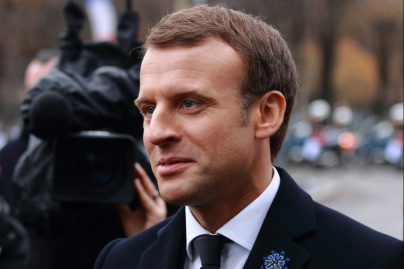 Covid : "de nouvelles mesures" seront prises dans les prochains jours, selon Emmanuel Macron