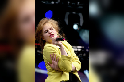 Christine and The Queens - Fnac Live 2012 - (c)Caroline Jolivet