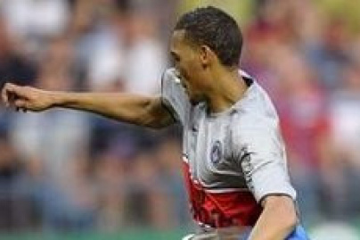 Rothen absent, Hoarau reprend