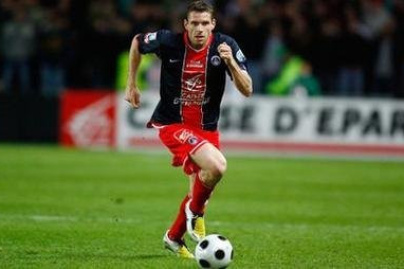 Armand - "Rageant de s’incliner"