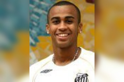 Paris dans la course pour Wesley