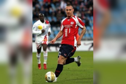 Plusieurs pistes pour un milieu gauche