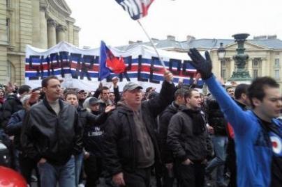 Les supporters manifestent à Paris !
