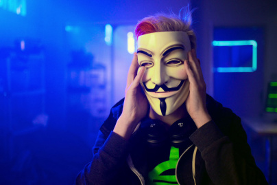 The Antisocial Network : Mèmes à retardement : Exploration du chaos numérique sur Netfllix