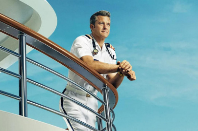 Docteur Odyssey : Ryan Murphy embarque Joshua Jackson dans une série médicale sur les flots