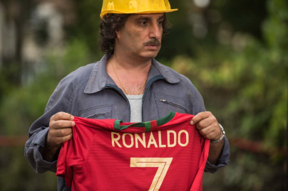 Opération Portugal : D’Jal en flic maladroit dans une immersion hilarante