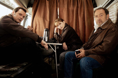 Les Disparues de la gare: Hugo Becker, Camille Razat, Patrick Timsit