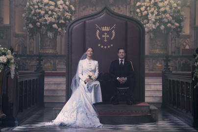 The Handmaid’s Tale : la servante écarlate : Josh Charles, Yvonne Strahovski