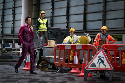 Ladies First sur Netflix : Sacha Baron Cohen inverse les rôles