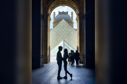 Un baiser sous la pyramide