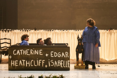 Hurlevent : Emily Brontë sur scène au Théâtre de la Bastille