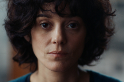 Little Girl Blue, docudrame de Mona Achache avec Marion Cotillard, explore les secrets de famille lors d'une séance spéciale à Cannes 2023.