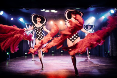 Oh! César Paris : Redécouvrez le Cabaret à Paris dans un Mélange de Glamour, Humour et Art