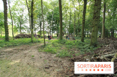 Construction de cabanes au Villages Nature