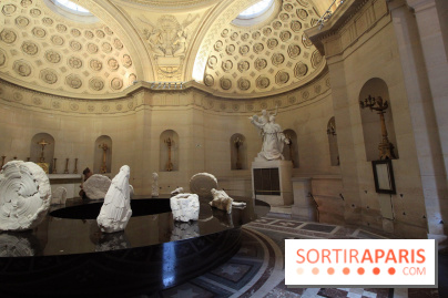 Un monde de plis à la chapelle Expiatoire