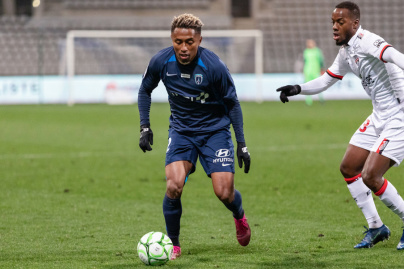 Paris FC - Rodez Aveyron au Stade Charléty en Ligue 2 