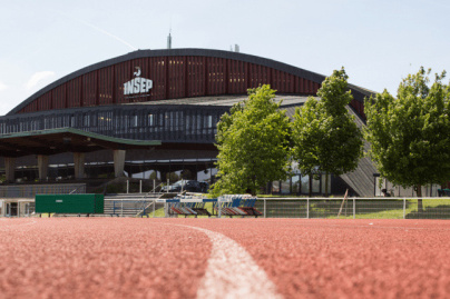 INSEP : des portraits d'athlètes vandalisés avec des inscriptions racistes 