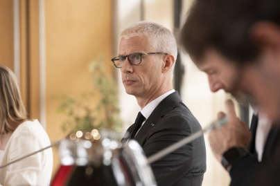 Culture : Franck Riester annonce avoir débloqué 5 milliards d'euros pour le secteur 