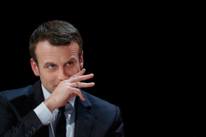 Emmanuel Macron s'inquiète d'une "société qui se radicalise"