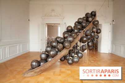 Jal Mei Kumbh, Kumbh Mein Jal Hai [The pot is in the Water, and the Water is in the Pot]Subodh Gupta, 2012