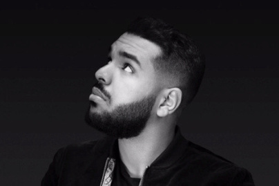 Le jeune humoriste AZ en spectacle au Comedy Club