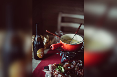 Soirées raclette et fondue savoyarde à l'Hôtel Le Pigalle
