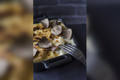 Une tartiflette savoyarde à la truffe chez Artisan de la truffe