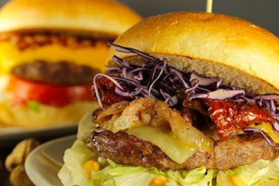 L'enseigne burger et steak house Old Wild West s'installe à Rosny 2