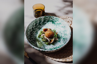 La recette de l’œuf en croûte de pain de campagne de Pierre Augé, chef de La Maison de Petit Pierre
