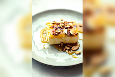 La recette de la feta au miel du Péloponnèse de Juan Arbelaez