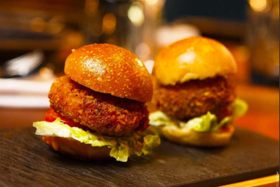 La recette du quinoa burger de Gaston Acurio, chef de Manko