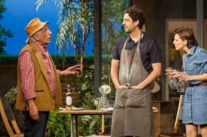 Une Situation Délicate avec Max Boublil et Gérard Darmon au théâtre des Nouveautés, notre critique