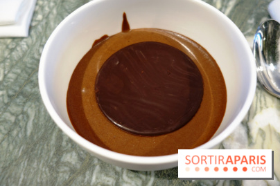 Zebra par Alexandre Giesbert et Julien Ross dans le 16e à Paris