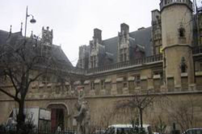 Moyen-Age-Thermes-de-Cluny