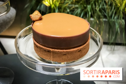 Tea-time Hotel Duo by Kevin Lacote