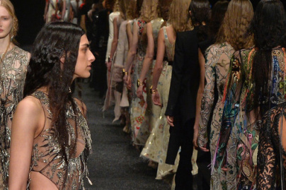 Fashion Week le défilé Alexander McQueen