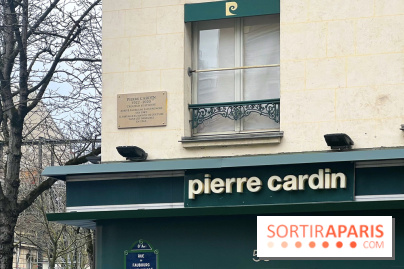 Paris a dévoilé une plaque commémorative en hommage au couturier Pierre Cardin