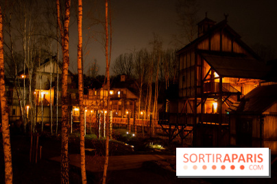 Cité Suspendue : extérieur de nuit